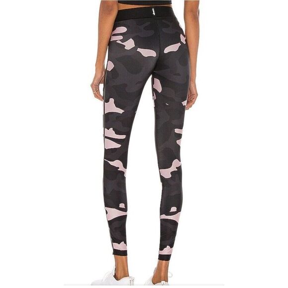 COR by Ultracor Camo Collegiate Legging Blush Patent Nero XSmall EUC,$185 - Picture 2 of 14